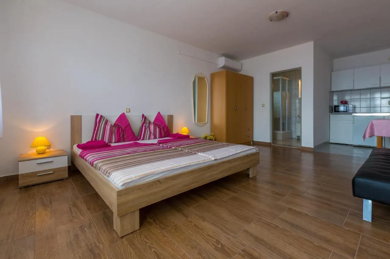 Studio Dramalj 5551A Apartment